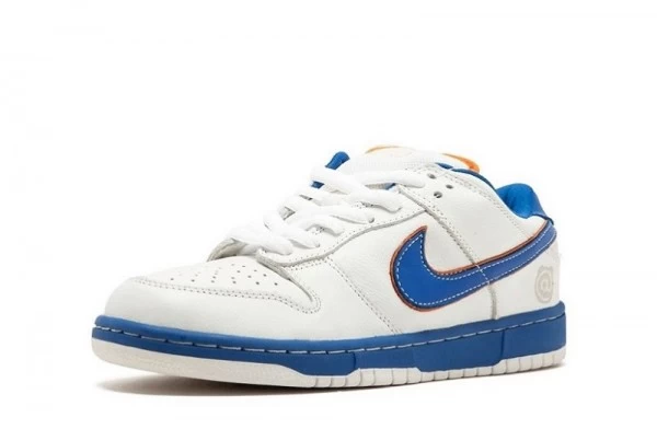 SB Dunk Low Medicom 1 - 304292-142 | Sneaker Rep Ret Websites