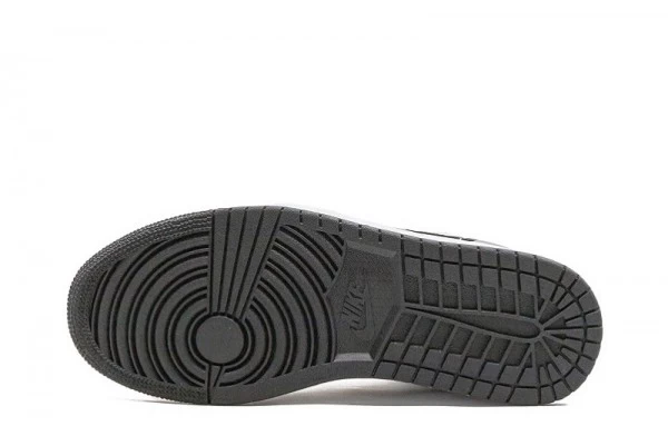 Air Jordan 1 Low Light Smoke Grey Sneakers Reps - 553558-030 | good reps for shoes
