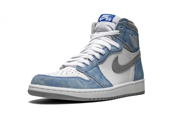 Air Jordan 1 Retro High OG Hyper Royal Sneakers - 555088-402 | good reps ret for shoes