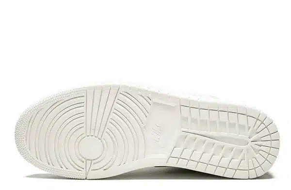 Air Jordan 1 Retro Mid SE Light Bone Grey Fog Sneakers Reps - 852542-003 | good reps ret for shoes