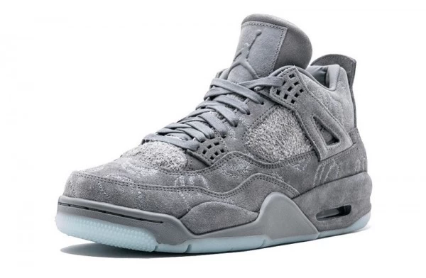 Jordan 4 Thunder