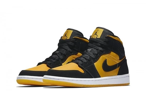 Air Jordan 1 Mid Black Gold Sneakers Reps - CD6759-007 | best replica sneaker sites