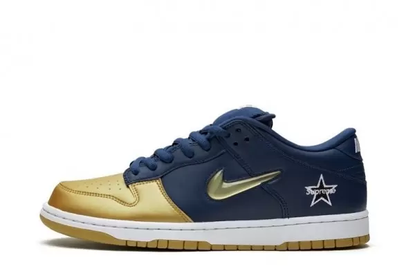 Supreme x SB Dunk Low OG QS Metallic Gold - CK3480-700 | Best Replica Ret Sneaker Sites