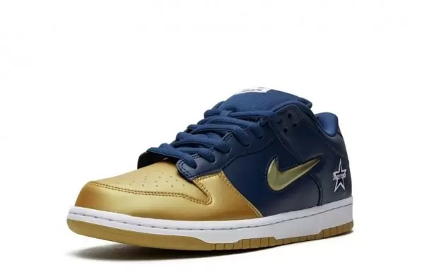 Supreme x SB Dunk Low OG QS Metallic Gold - CK3480-700 | Best Replica Ret Sneaker Sites