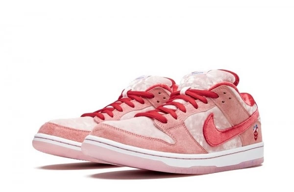 SB Dunk Low Valentine's Day StrangeLove - CT2552-800 | Good Reps Ret For Shoes