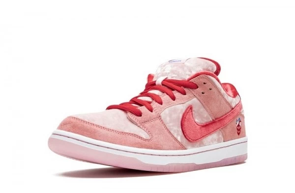 SB Dunk Low Valentine's Day StrangeLove - CT2552-800 | Good Reps Ret For Shoes