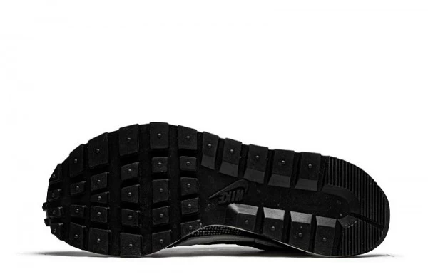 Vaporwaffle Sacai Black White - CV1363-001 | Buy Reps Ret Sneakers Website