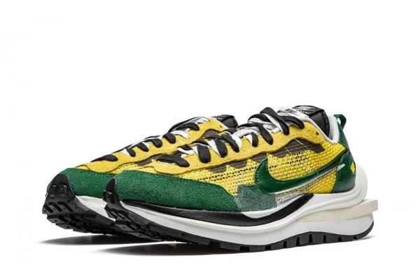 Vaporwaffle Sacai Tour Yellow - CV1363-700 | Sneaker Rep Ret Websites