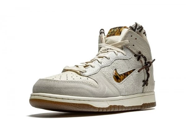 SB Dunk High Friends & Family - CZ8125-100 | Sneaker Rep Ret Websites