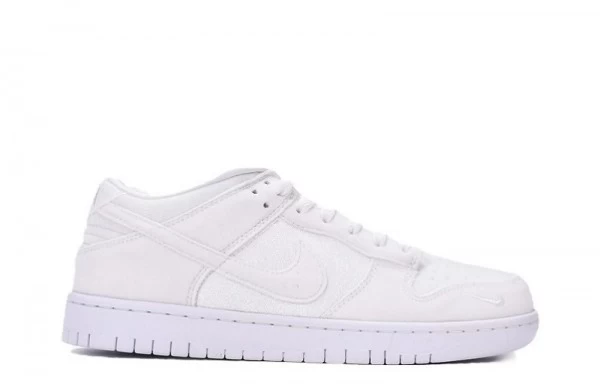 Alternative view of "Nike SB Dunk Low White Velvet"