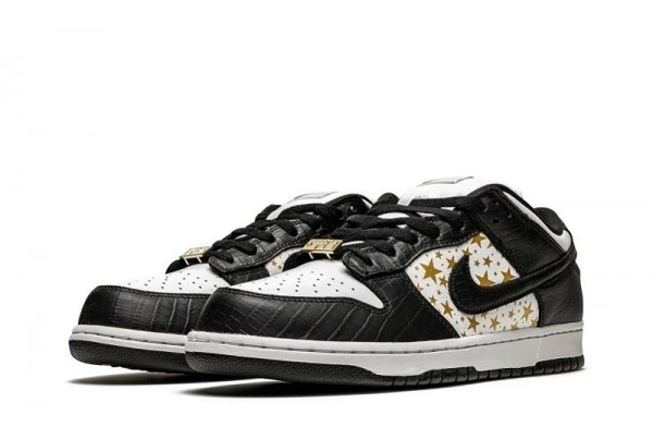 Supreme x SB Dunk Low Stars Metallic Gold - DH3228-102 | Best Replica Ret Sneaker Sites
