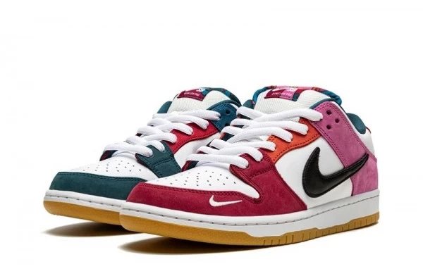 SB Dunk Low Friends & Family - DH7695-100 | Buy Reps Ret Sneakers Website