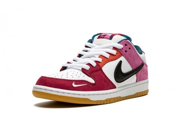 SB Dunk Low Friends & Family - DH7695-100 | Buy Reps Ret Sneakers Website