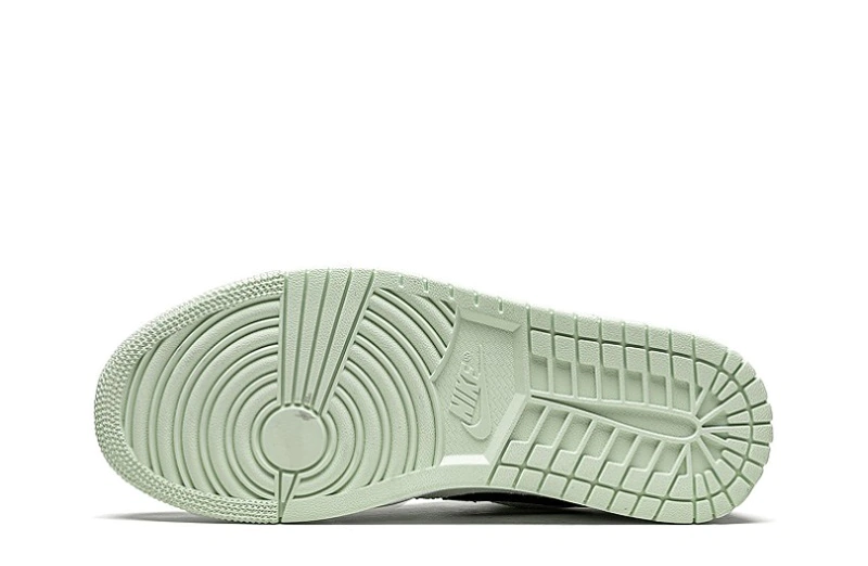 Wmns Air Jordan 1 Low SE Golf Barely Green Reps - CZ0776-300 | Best Replica Ret Sneaker Sites At Retsneakers.com