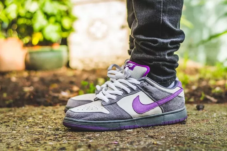 Nike SB Dunk Low Purple Pigeon retsneakers.com