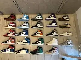 https://retsneakers.com/