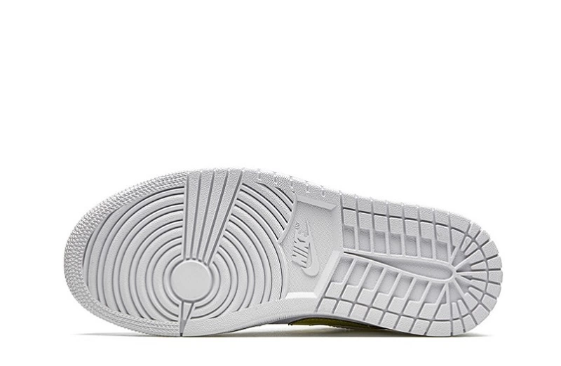 Wmns Air Jordan 1 Retro Low 'White Metallic Gold' Reps CZ4776-100 in just $112