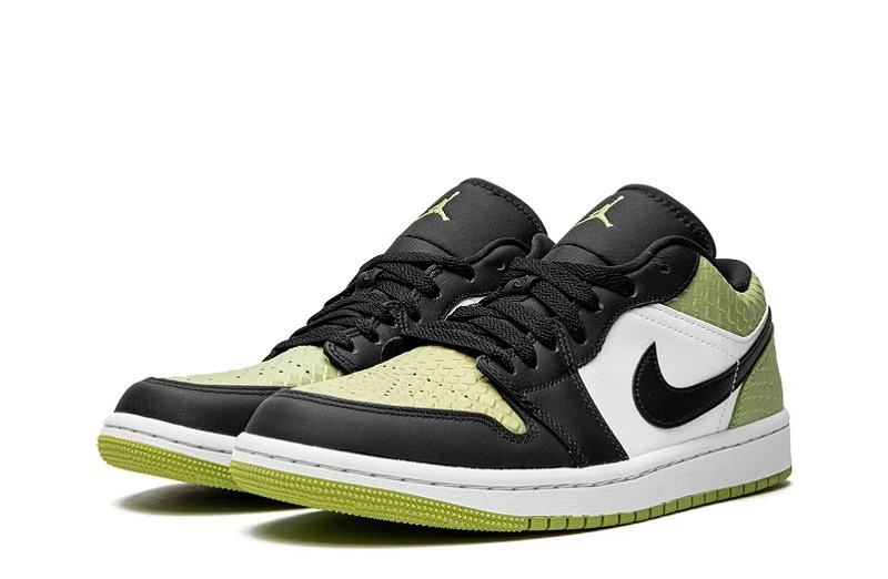 Wmns Air Jordan 1 Low SE 'Vivid Green Snakeskin' Reps DX4446-301 in just $102