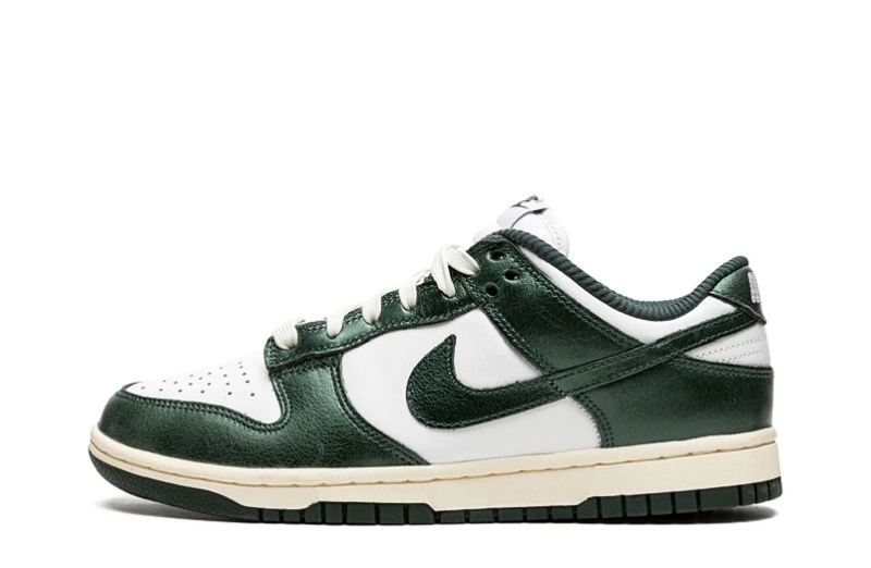 Nike Dunk Low "Vintage Green" WMNS Reps DQ8580-100 in just $102