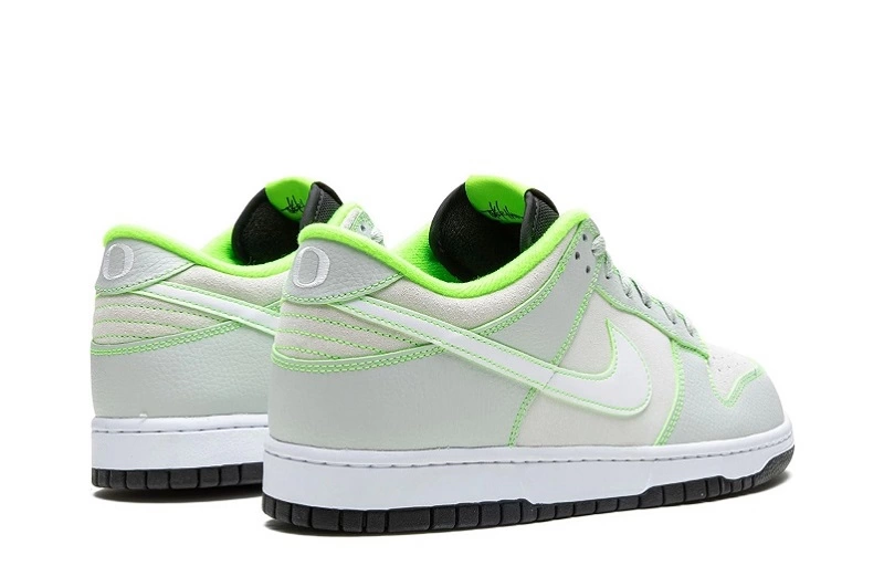Nike Dunk Low 'University of Oregon' PE Reps FQ7260-001 in just $102